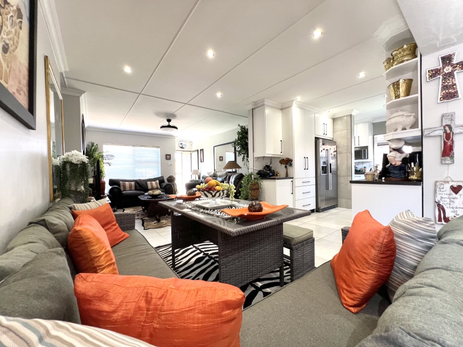 3 Bedroom Property for Sale in Jeffreys Bay Central Eastern Cape